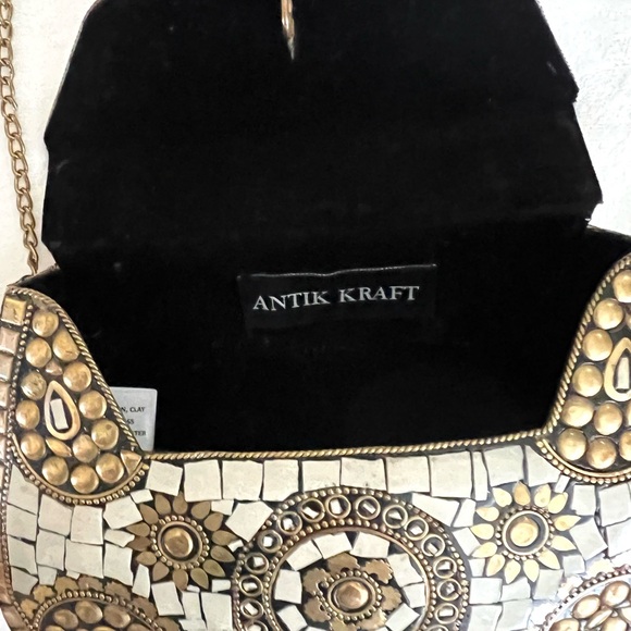 Antik Kraft Tile Mosaic Purse With Detachable Crossbody Chain - Picture 4 of 9